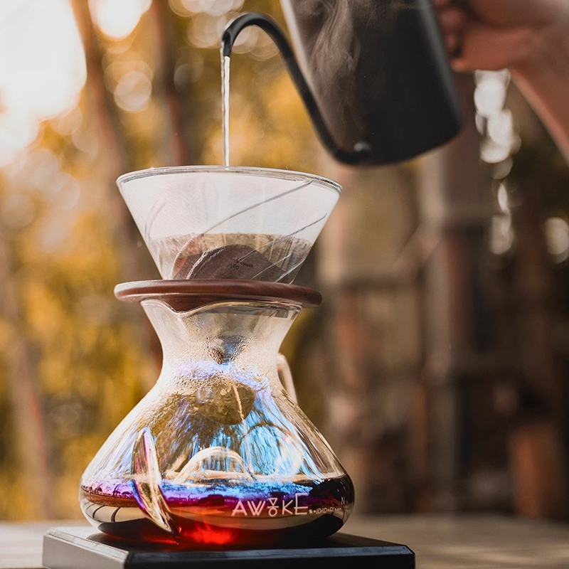 Glazen koffiekan met V60-dripp - Coffee Equipment V60 recensie en prijs